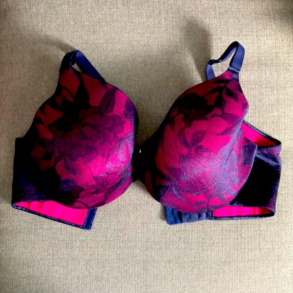NWOT Cacique Back Smoothing bra